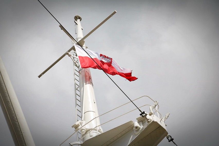 Bandera na maszt, sezon żeglarski w Szczecinie rozpoczęty [ZDJĘCIA]