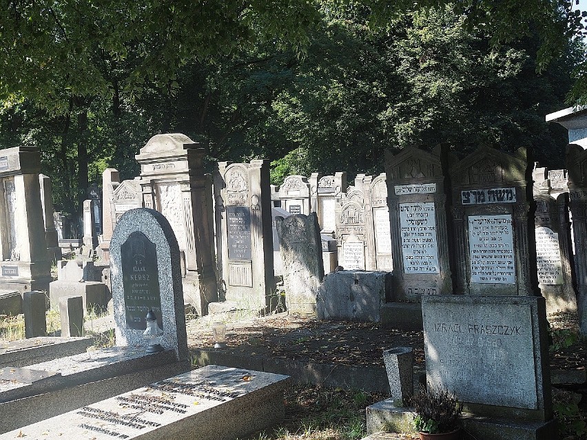 Łódzki cmentarz jest największą nekropolią żydowską w Polsce...