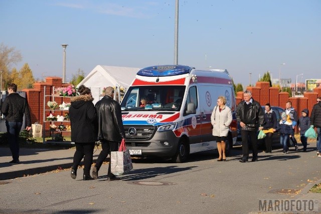 Akcja Znicz 2021 na opolskich cmentarzach. Zobacz zdjęcia.