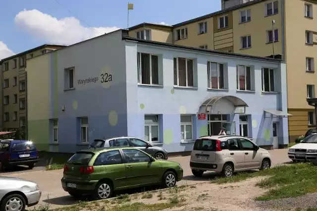Ul. Waryńskiego 32A. Niepełnosprawni są odprawiani z kwitkiem