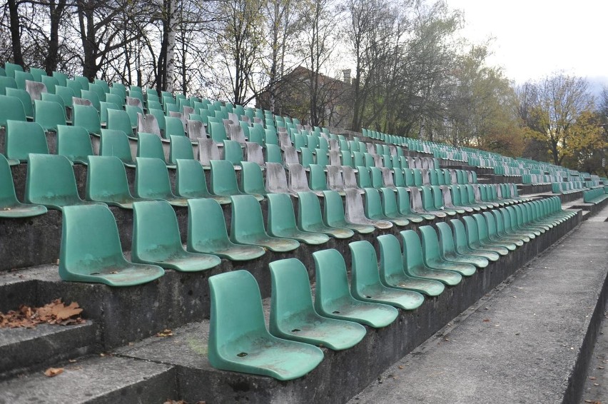 Kraków. Planują budowę nowego stadionu Wawelu z częścią komercyjną pod trybuną 