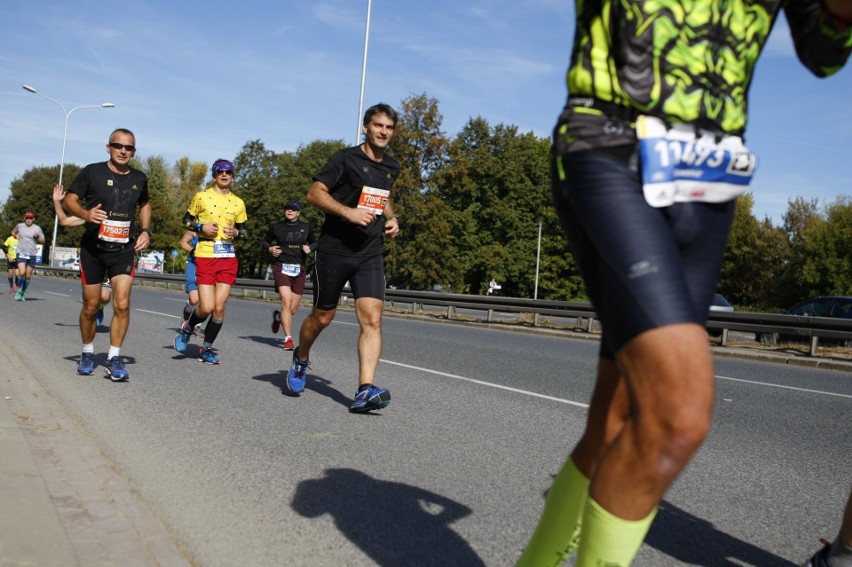 Uczestnicy Maratonu Warszawskiego 2018. Więcej zdjęć...