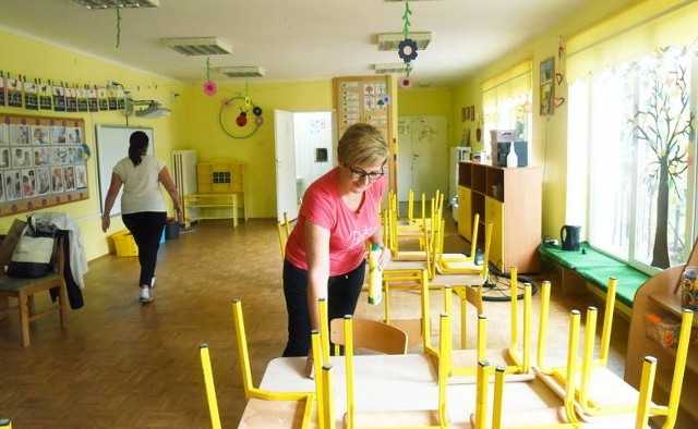 W zielonog&oacute;rskich przedszkolach jest 5 tysięcy miejsc dla dzieci. W tegorocznym naborze przygotowano 1,4 tys. miejsc. W poniedziałek, 18 maja, rozpoczął się nab&oacute;r...