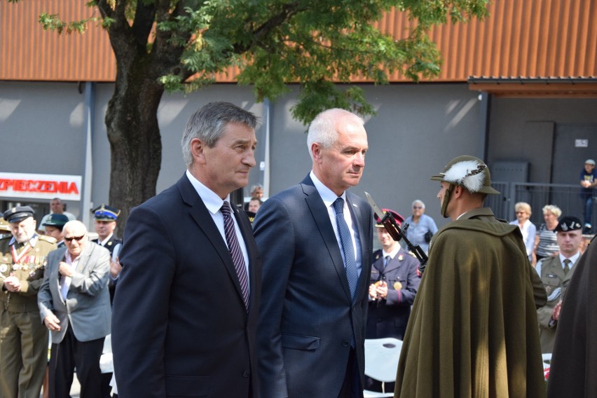 W Przemyślu odsłonili odnowiony pomnik marszałka Józefa Piłsudskiego [ZDJĘCIA]