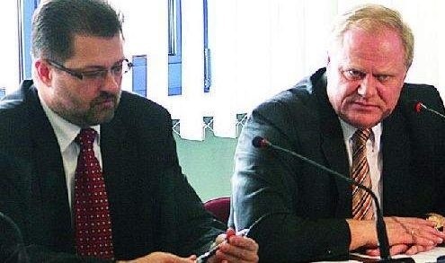 Prokuratura domagała się, by wiceprezydent Marcin Sroczyński (z lewej) trafił do aresztu.