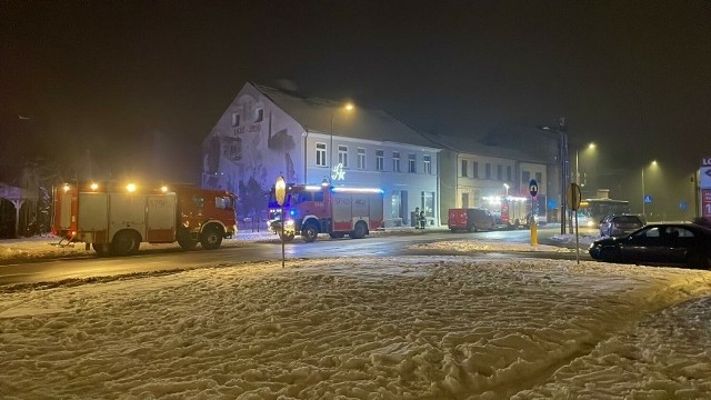 Pożar w Zduńskiej Woli. Cztery osoby trafiły do szpitala