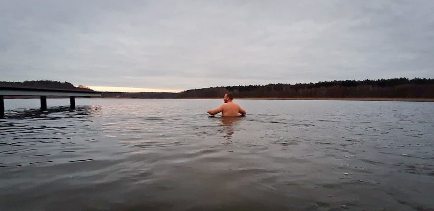 Oto jedno ze spotkań Morsów Świecie w Decznie...