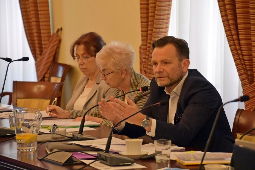 Sesja rady miejskiej - Zielona Góra - 26 kwietnia 2022