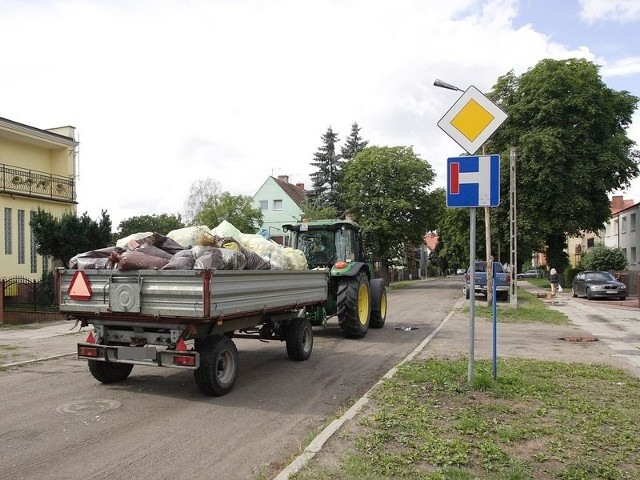 Słupszczanie z ulicy Sułkowskiego nie chcą, aby poruszały się nią auta inne niż mieszkańców. 
