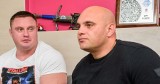 „Gogglebox. Przed telewizorem”. Dominik Abus zatrzymany przez policję. Puściły mu nerwy, nie przebierał w słowach!