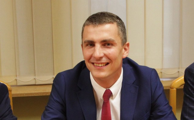 Krzysztof Kukucki ma 43 lata. Przez ostatnie 4 lata był wiceprezydentem Włocławka.
