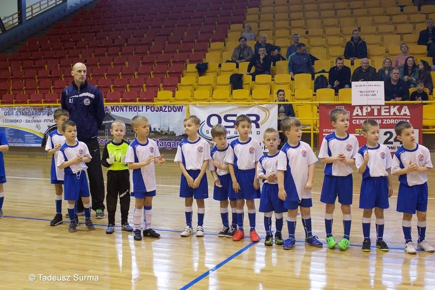 Halowy Turniej Piłki Nożnej Błękit-Cup. W Stargardzie grali najmłodsi zawodnicy, do rocznika 2010