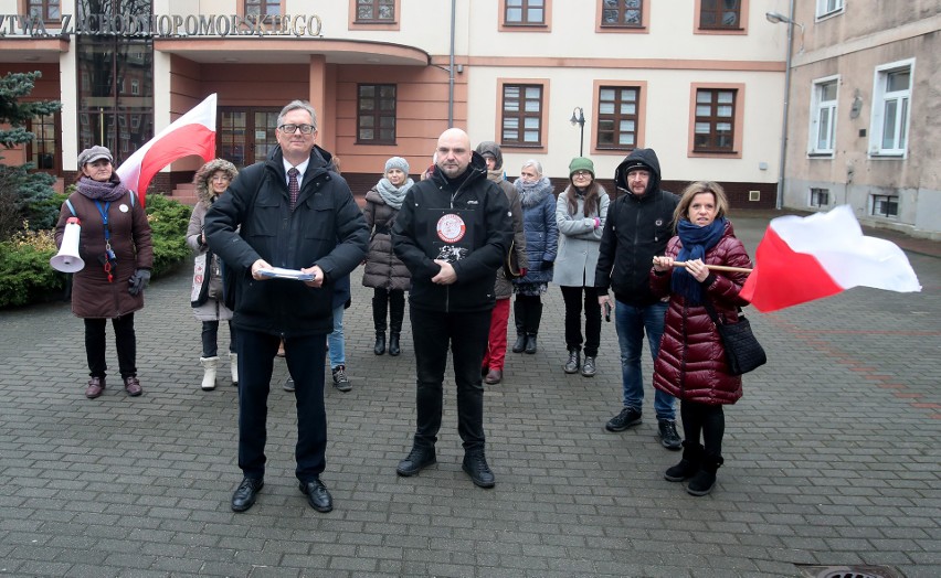 Pierwsze przesłuchania w Okręgowej Izbie Lekarskiej w Szczecinie. Trwa postępowanie przeciwko lekarzowi ws. działaności antyszczepionkowej