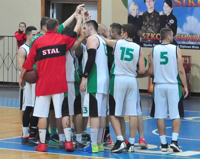 Koszykarze Stali Stalowa Wolą kończą powoli sezon rozgrywkowy.