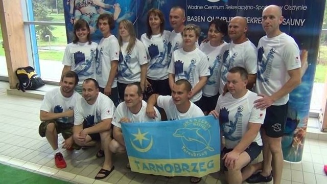 Pływacy Delfina Msters Tarnobrzeg wrócili z Olsztyna z 33 medalami oraz rekordem Polski.