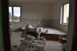 Drugi etap prac remontowych w remizie w Senisławicach. Co wykonano i co jeszcze powstanie? Zobacz zdjęcia
