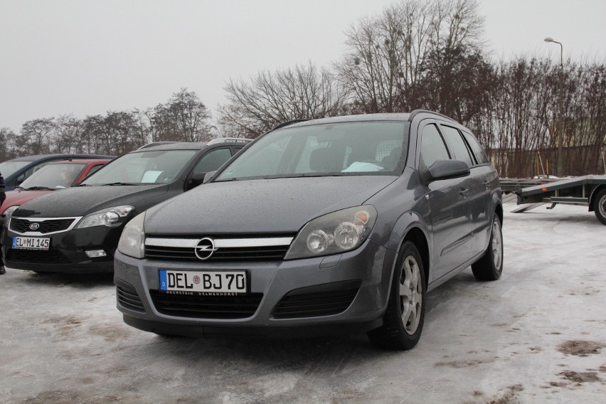 Opel Astra 1.9 diesel, 2006 r., klimatyzacja, 11 700 zł;