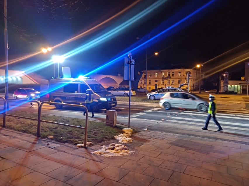 Dziecko zostało potrącone na pasach przez kierowcę z Łodzi,...