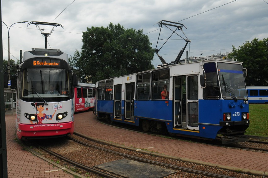 Gdzie w Krakowie poznikały nowe tramwaje?