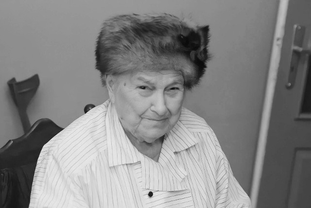 Czesława Konterewicz urodziła się 29 stycznia 1919 r. i mieszkała w Smolicach. Tytuł najstarszej mieszkanki powiatu krotoszyńskiego pani Czesława przejęła po śmierci Salomei Kawki, która żyła dokładnie 105 lat i 132 dni.Zobacz więcej zdjęć --->