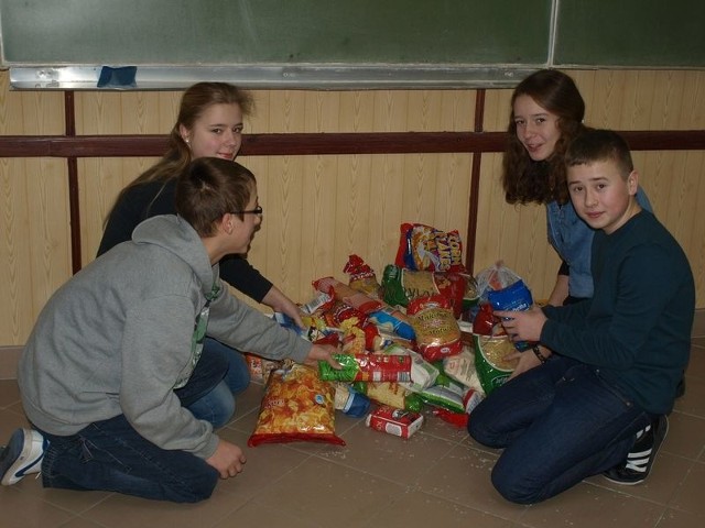 Do akcji włączyli się uczniowie zrzeszeni w szkolnym kole Polskiego Czerwonego Krzyża.