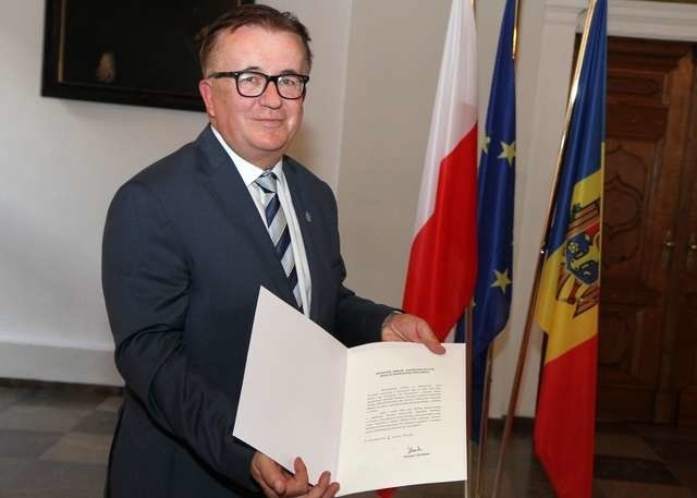 Do grona dyplomatów dołączył prezes JBM Jan Mrozowski, nowy konsul honorowy Mołdawii. 