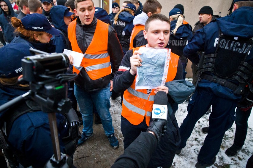 Demonstracja KOD Białystok przed TVP przy ulicy...