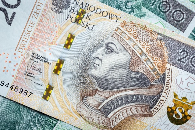 Polacy, którzy zapiszą się do PPK otrzymają opłatę powitalną w wysokości 250 złotych, a następnie wpłatę roczną o wartości 240 złotych