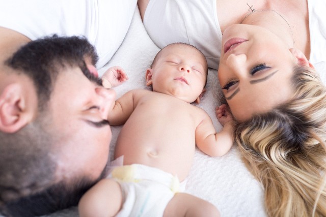 Po urlopie macierzyńskim rodzice mogą też skorzystać z 32 tygodni urlopu rodzicielskiego, którym mogą się podzielić.