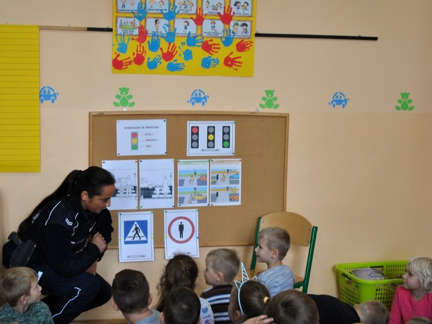 Bezpieczni: w domu, szkole, po drodze. W powiecie radziejowskim wszyscy o to dbają 