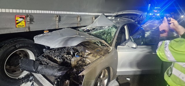Do poważnego wypadku doszło w sobotę wieczorem na drodze S6 w okolicach Miłogoszczy.