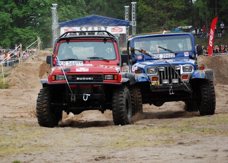 Rajd w Miastku od lat gromadzi śmietanke off-roadowej...