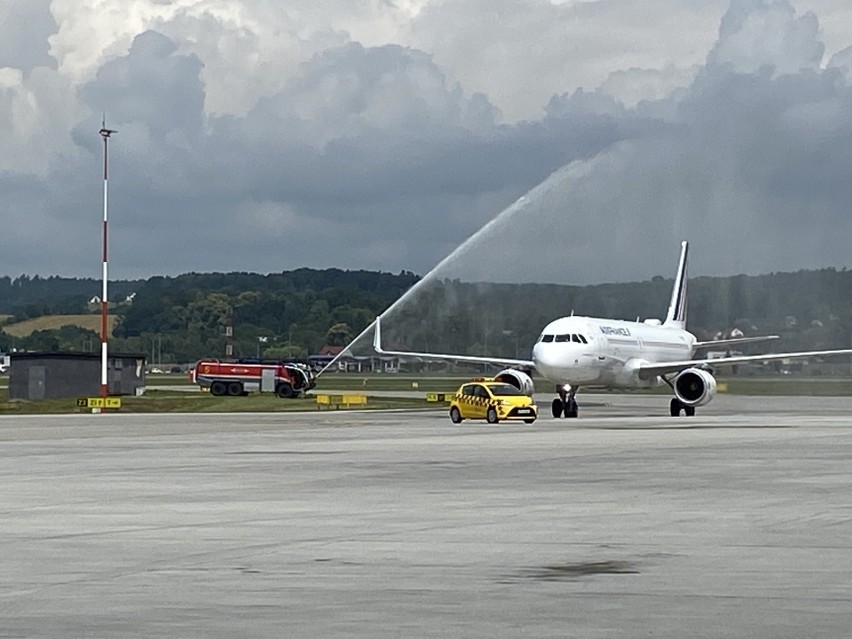 Z Krakowa polecimy do Paryża na lotnisko im. de Gaulle’a z Air France od piątku 3 lipca kilka razy w tygodniu. A od 27 lipca codziennie