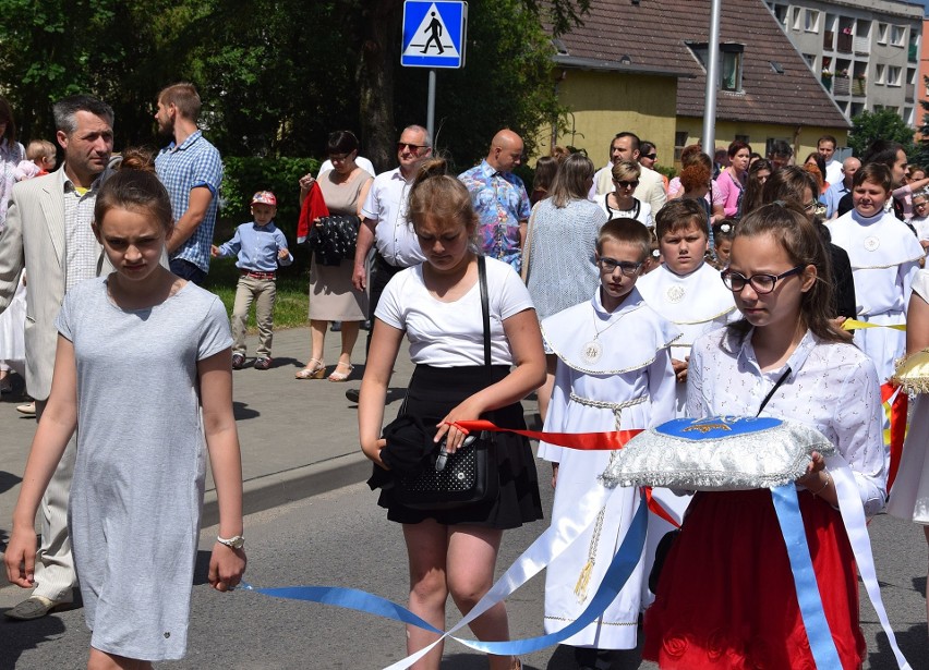 Procesja parafii NMP Wspomożenia Wiernych w Miastku (wideo, zdjęcia) 