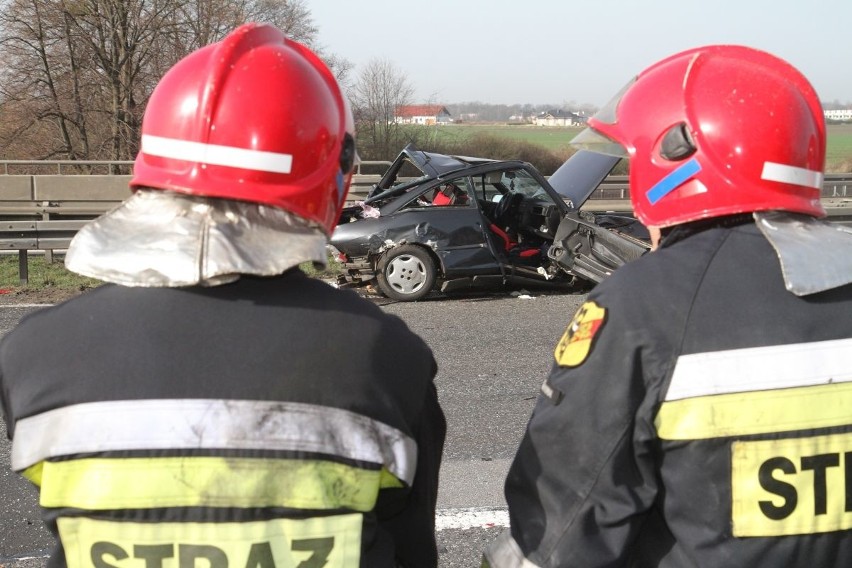 Wypadek na autostradzie A4 w rejonie punktu poboru opłat pod...