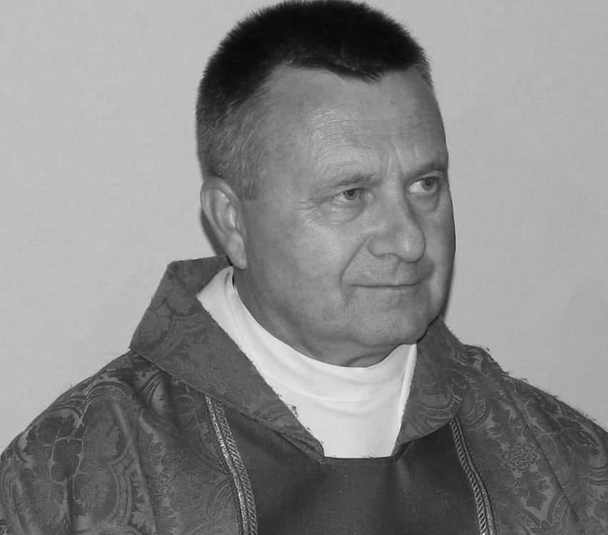 Ks.kanonik Józef Półchłopek miał 65 lat.