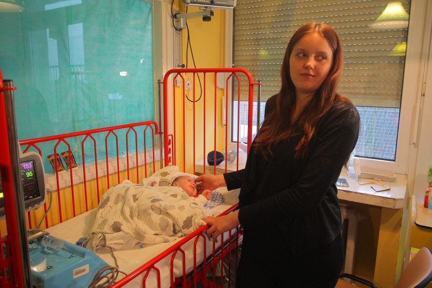 Weronika Ciepła od ponad miesiąca przebywa w szpitalu z...