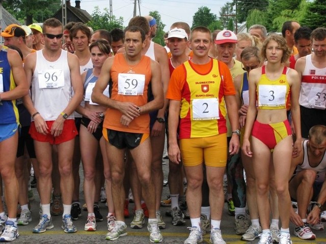W ubiegłorocznym biegu wzięło udział wielu amatorów sportu.