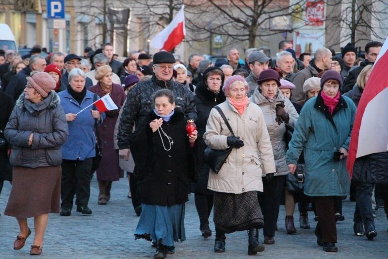 Marsz smoleński 2015 w Białymstoku