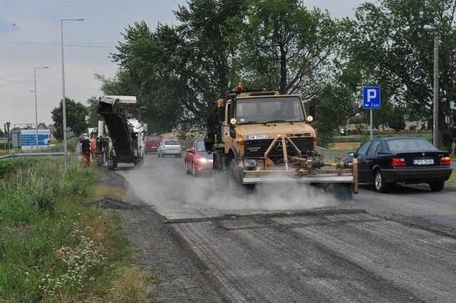 Dziś zaczęło się frezowanie starego asfaltu, a ekipy remontowe mają pracować w tym rejonie miasta do połowy sierpnia.