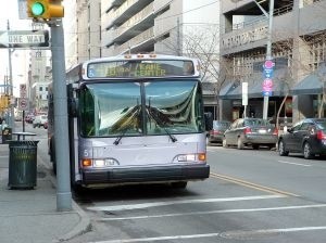 Oprócz ankiety przeprowadzanej w autobusach nieco obszerniejszą można również wypełnić na stronie internetowej MZK. (fot. sxc)