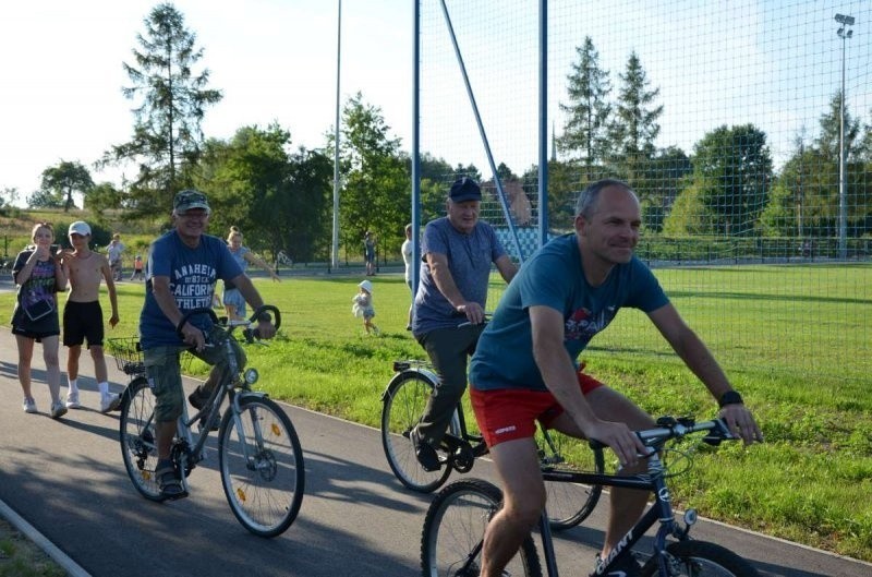 Przy stadionie "Wolnych Kłaj" otwarto tor rolkarski....