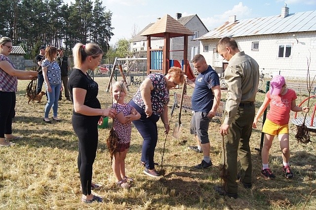 Chojniki, gmina Olszewo-Borki. Mieszkańcy bili rekord