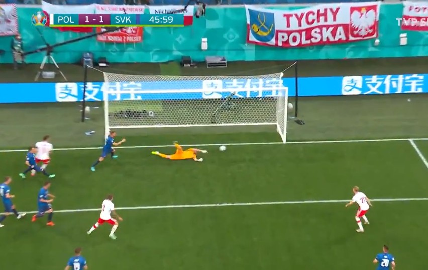 Euro 2020. Gol Karola Linettego na 1:1 w meczu Polska - Słowacja. Nikt nie typował go do składu! [WIDEO]