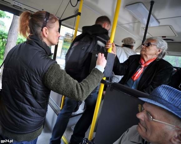 Pasażerowie miejskich autobusów mogą spodziewać się nowych biletów
