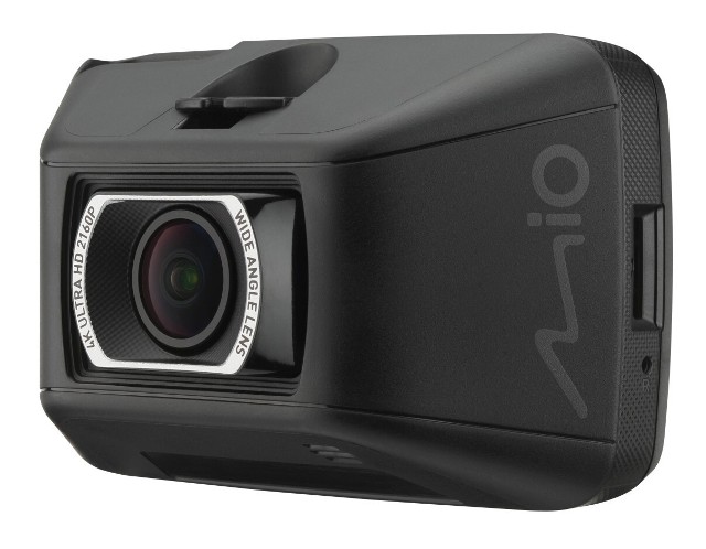 Marka Mio, wprowadziła właśnie na rynek kamerę samochodową MiVue 886. Rozdzielczość 4K UHD oraz wbudowany HDR sprawią, że kierowca otrzyma wysokiej jakości nagrania niezależnie od pory dnia.Fot. Mio
