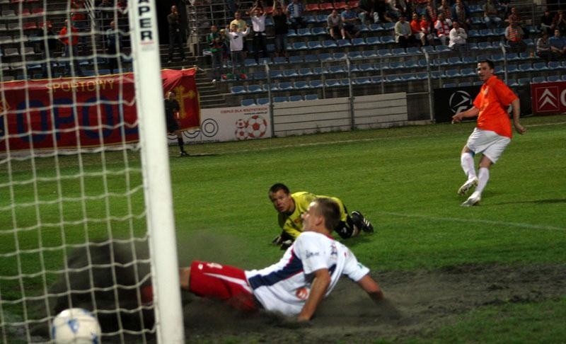 I liga pilki noznej - Odra Opole-Zaglebie Lubin 0-3.