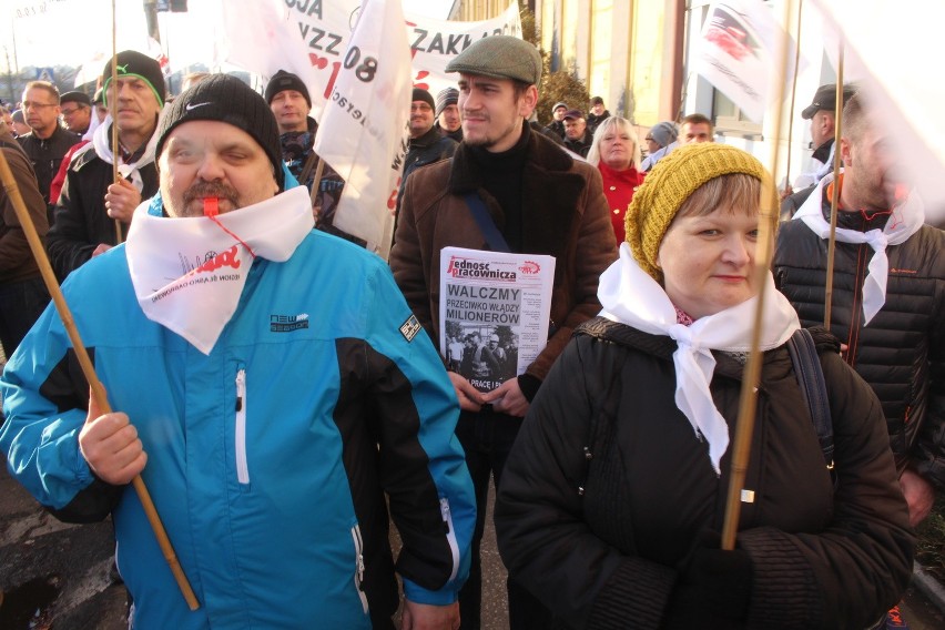 Protest pracowników Huty Bankowej w Dąbrowie Górniczej