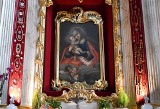 4 września koronacja obrazu Matki Bożej Pocieszenia we Wschowie. Złoto korony pochodzi z obrączek czy pierścionków wiernych