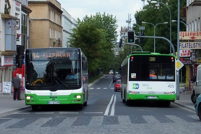 Częściej po białostockich ulicach będzie jeździła piątka. Ma to związek z rozpoczęciem roku szkolnego, kiedy pasażerów jest więcej.